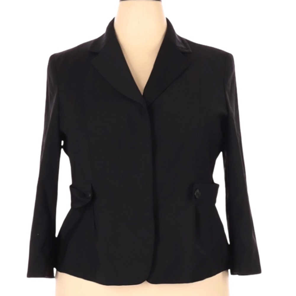 Talbot notch collar cropped career work blazer
